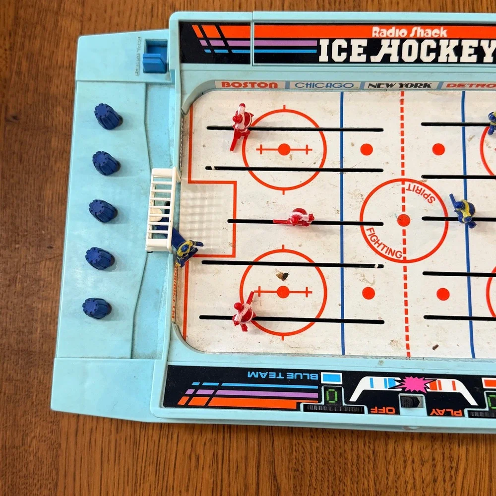 Vintage Radio Shack 60-1099 Ice Hockey Tabletop Game Battery Operated Blue Boxed